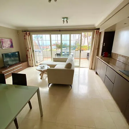 Apartment Private With Sea View, 5 Min From